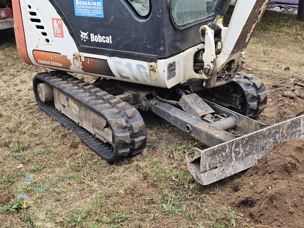 Gummiketten 230x48x66 für Bobcat E16
