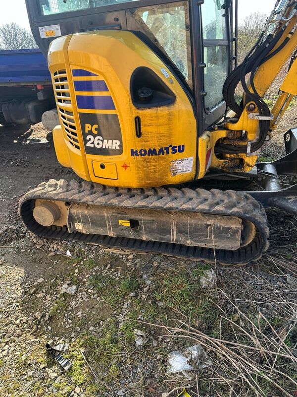 Gummiketten 300x52,5x80N für Komatsu PC26MR.5