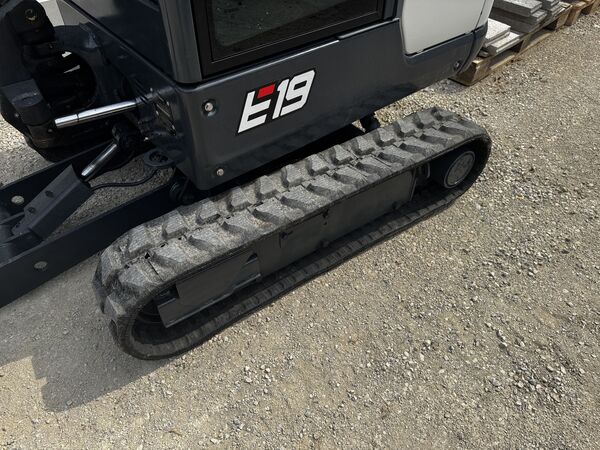 Gummiketten 230x48x66 für Bobcat E19